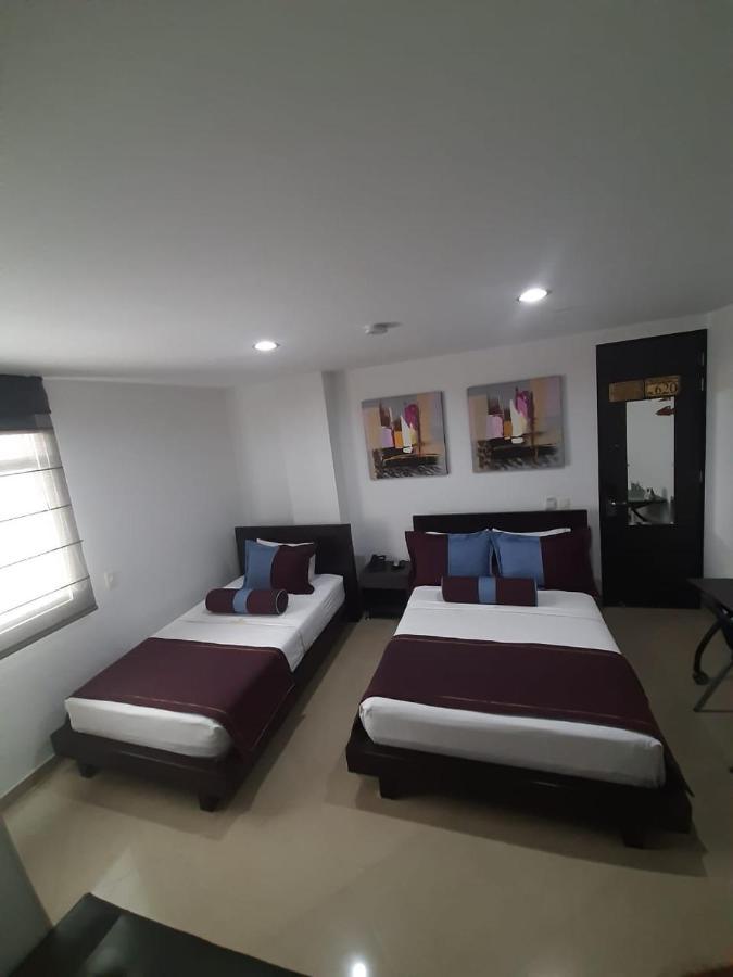 Hotel Medellin Gold מראה חיצוני תמונה