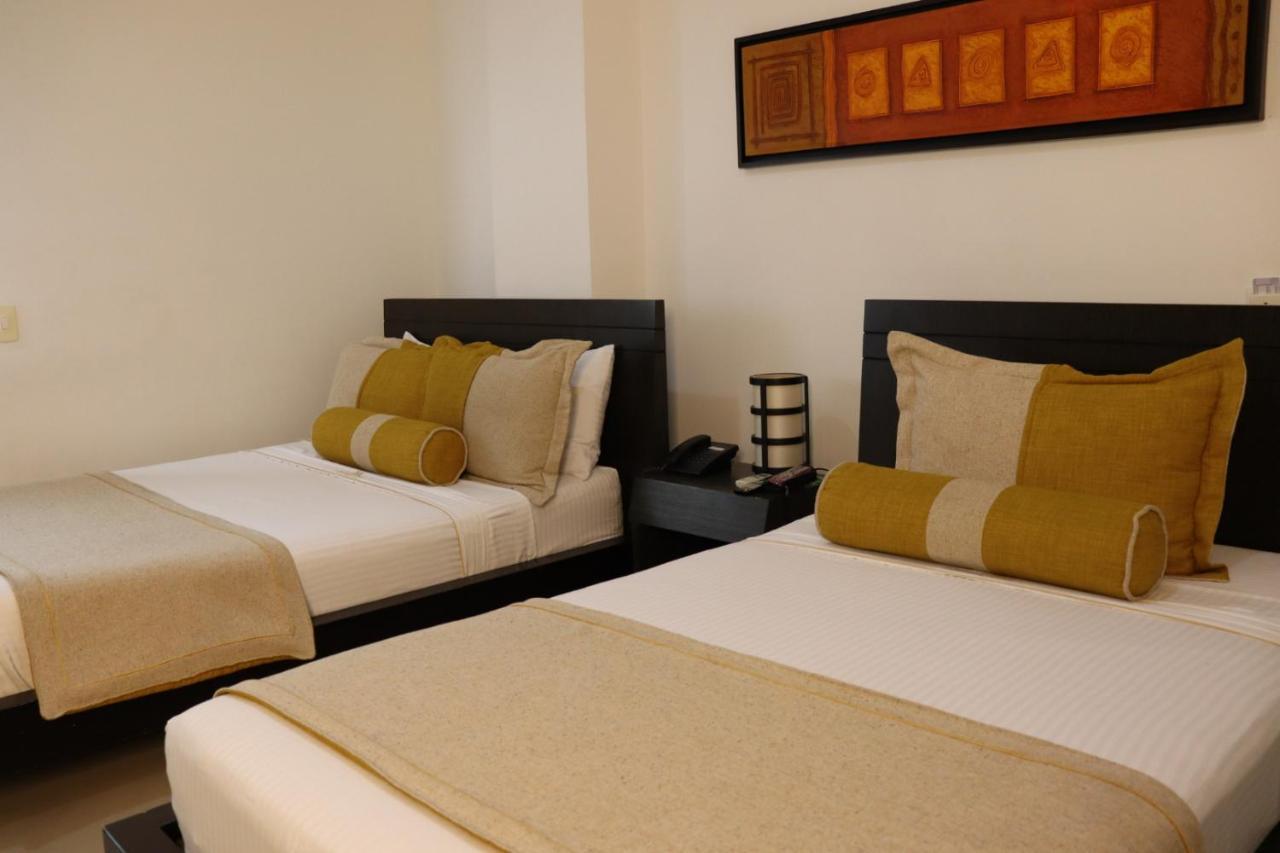 Hotel Medellin Gold מראה חיצוני תמונה