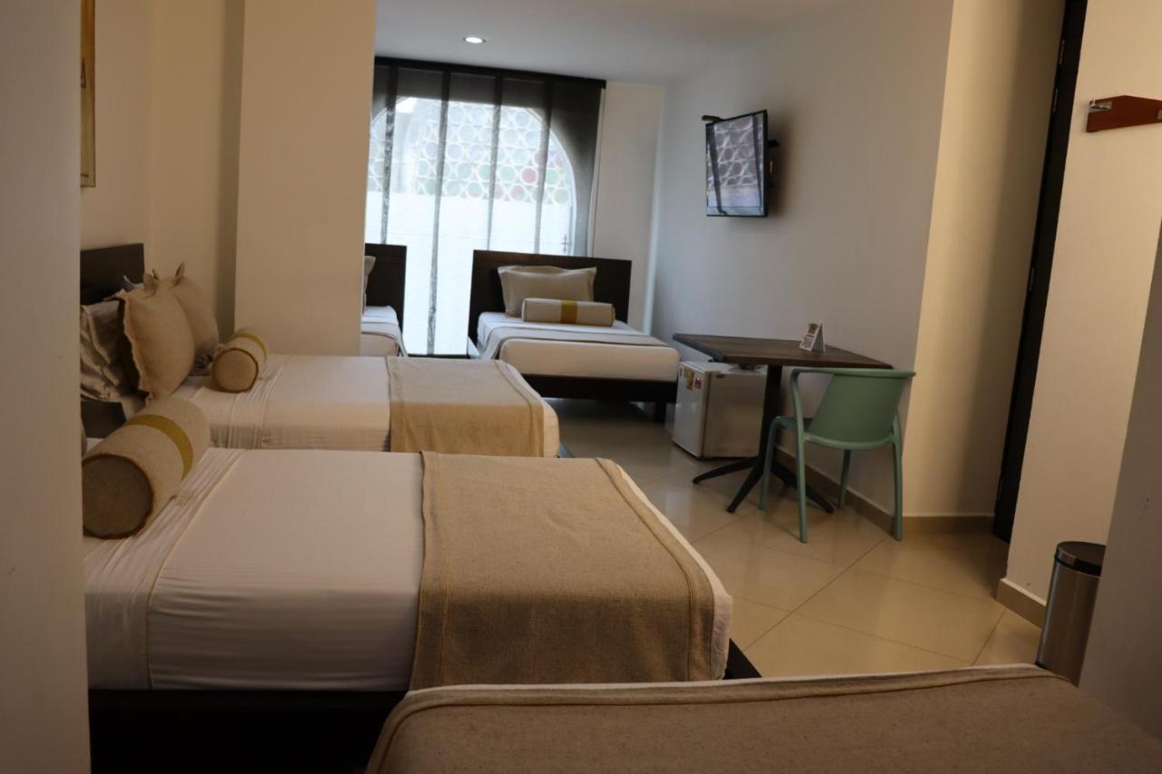 Hotel Medellin Gold מראה חיצוני תמונה