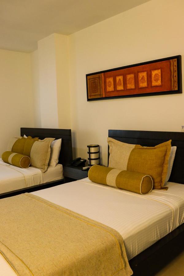Hotel Medellin Gold מראה חיצוני תמונה
